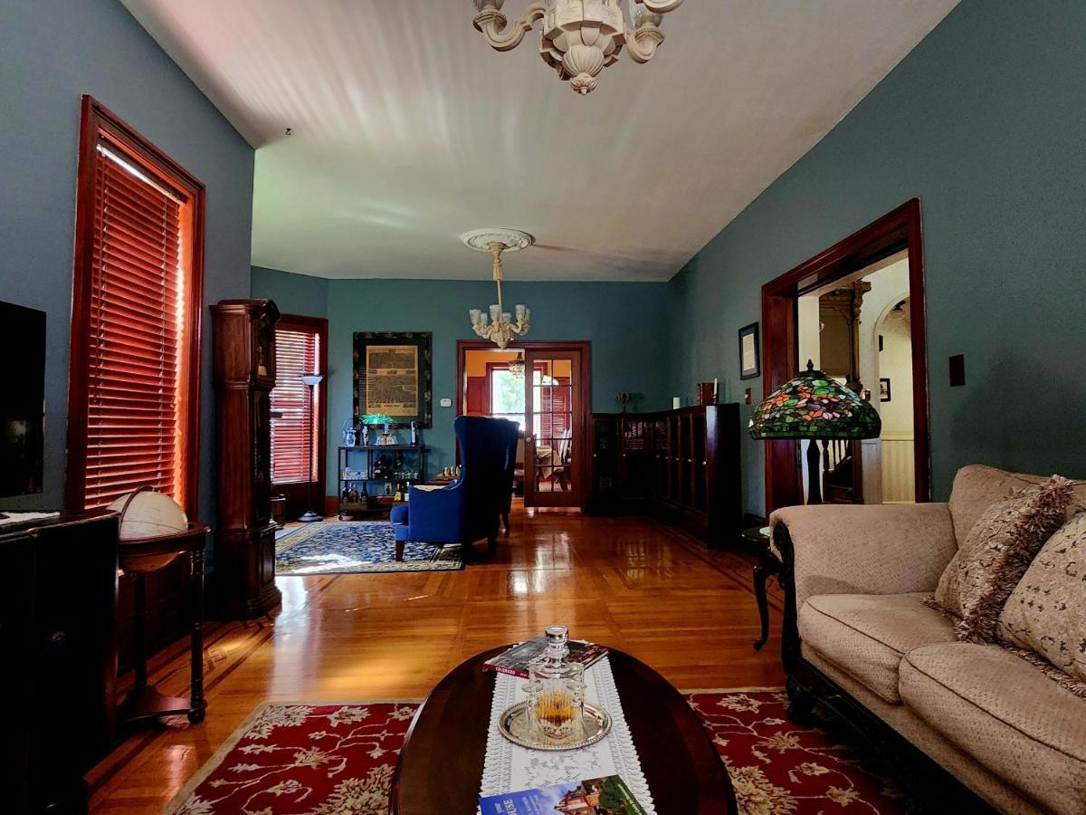 Downen House Bed & Breakfast Pueblo Buitenkant foto